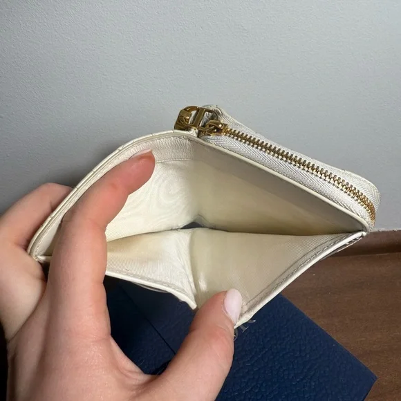 Dior Caro Heart Wallet - Picture 5 of 11